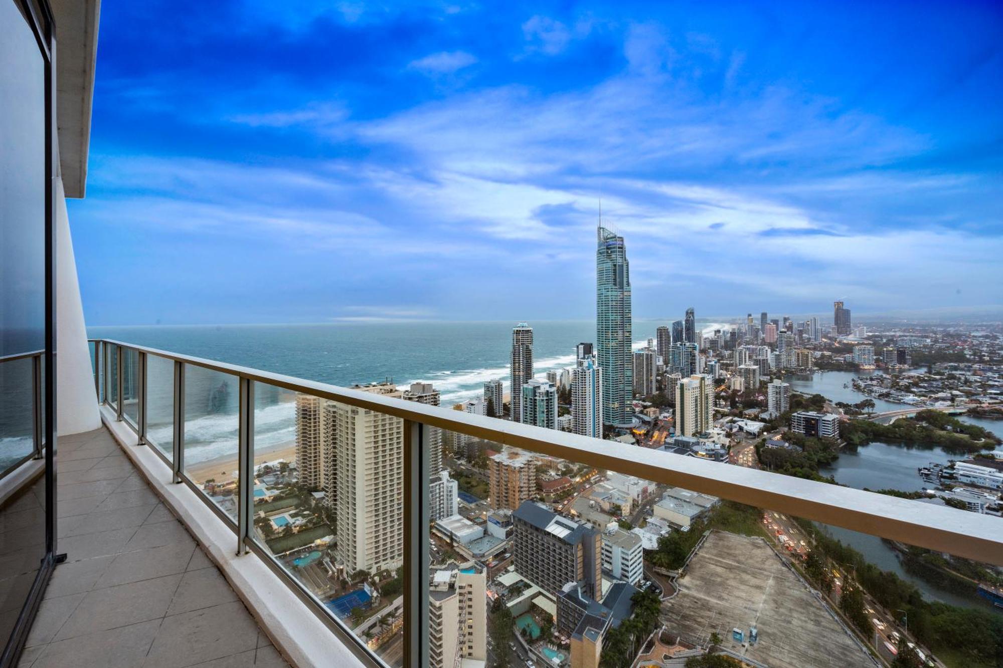 Circle On Cavill - Self Contained & Privately Managed Apartments - Wow Stay Gold Coast Ngoại thất bức ảnh
